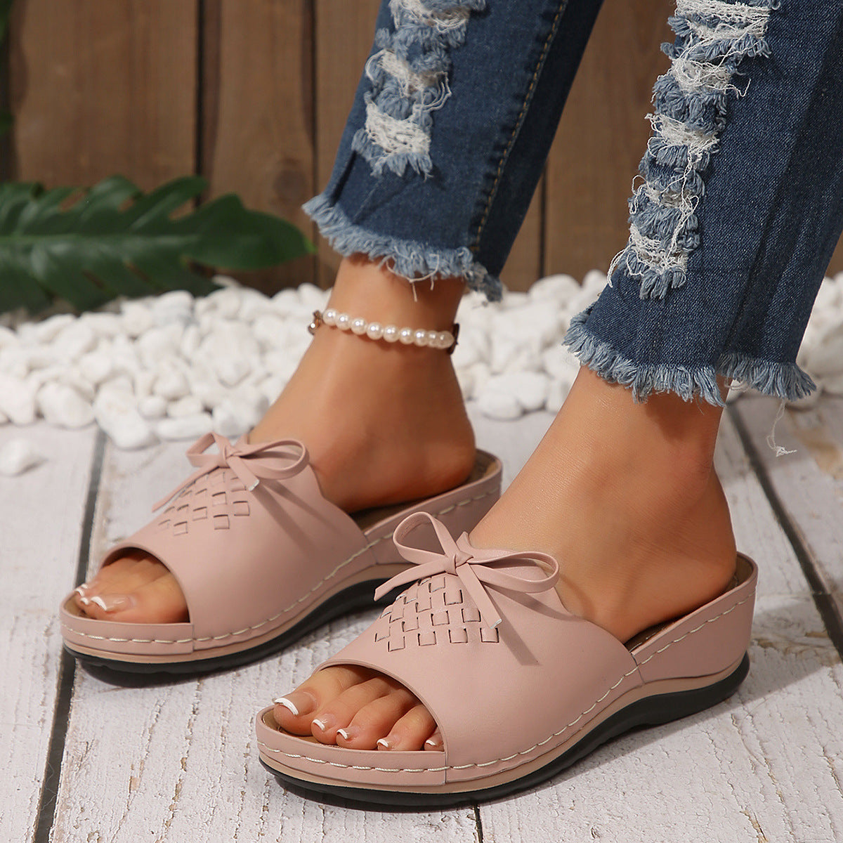 Retro Round Toe Electric Embroidered Sandals For Women Stitching Non-slip